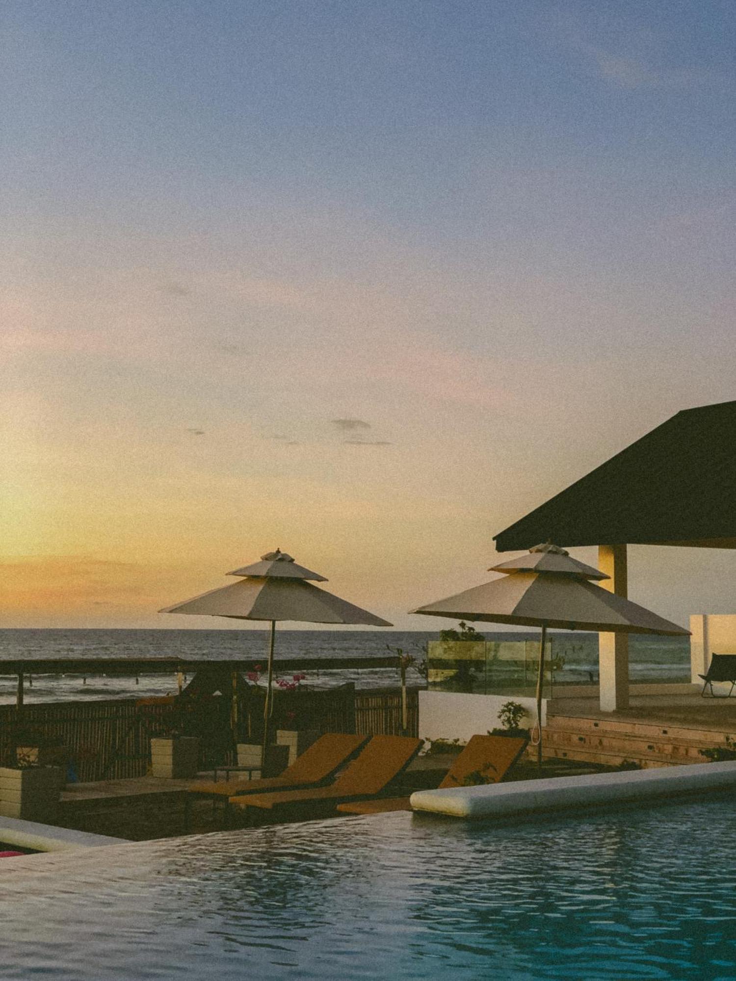 The Nordic House Hotel Bacnotan Exterior foto